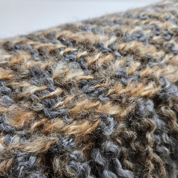 Helena Ruuth Handmade in Ireland Knit Fringe Scarf - Picture 3 of 6